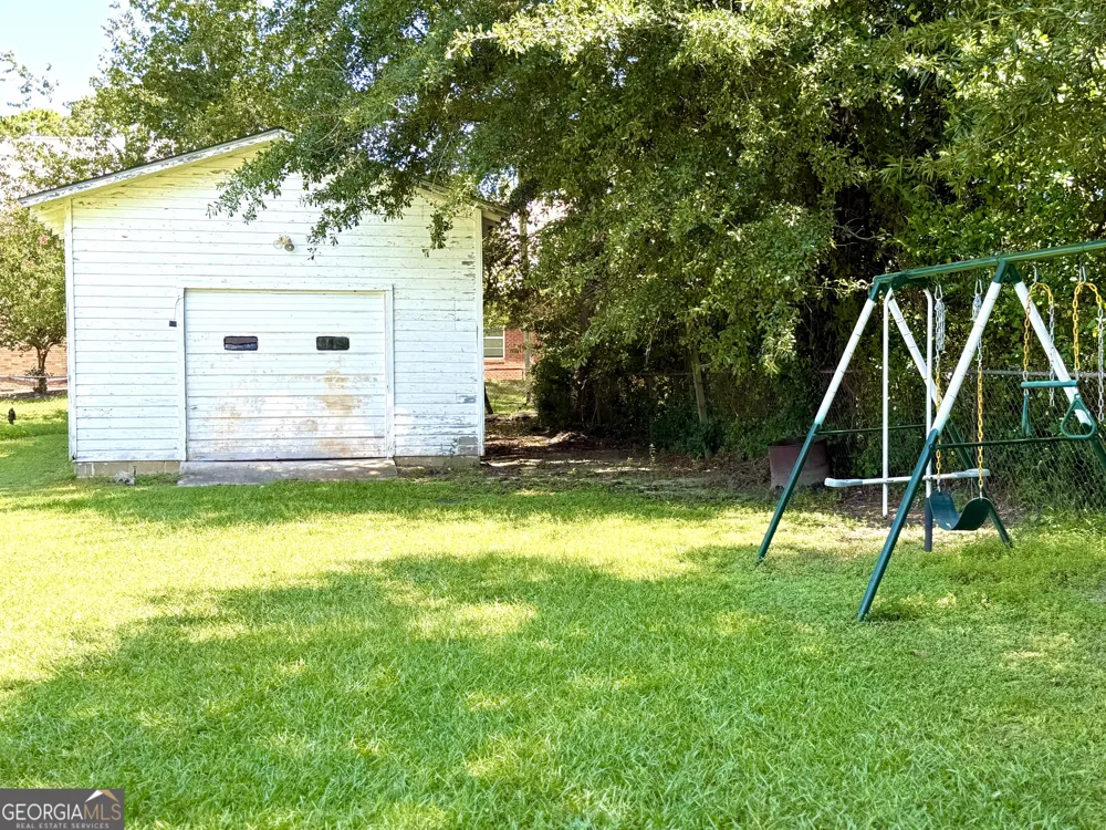 140 Rene LN Cochran, GA 31014