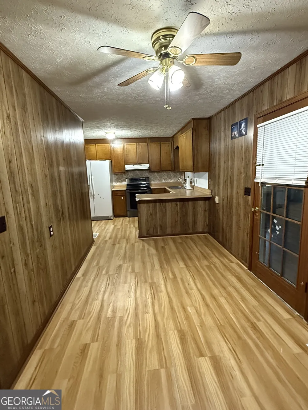 140 Rene LN Cochran, GA 31014