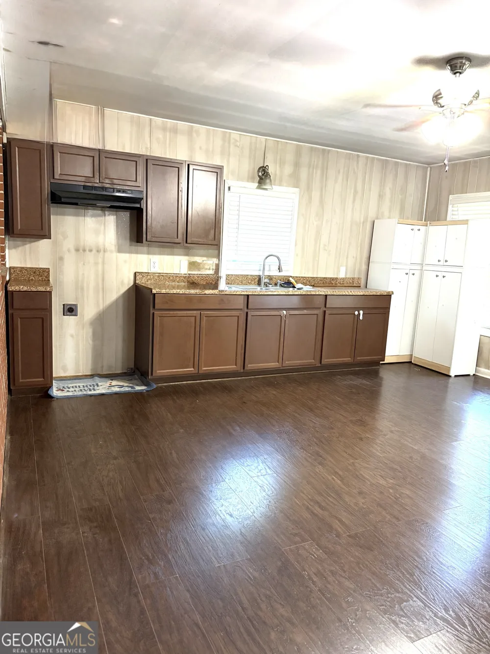 140 Rene LN Cochran, GA 31014
