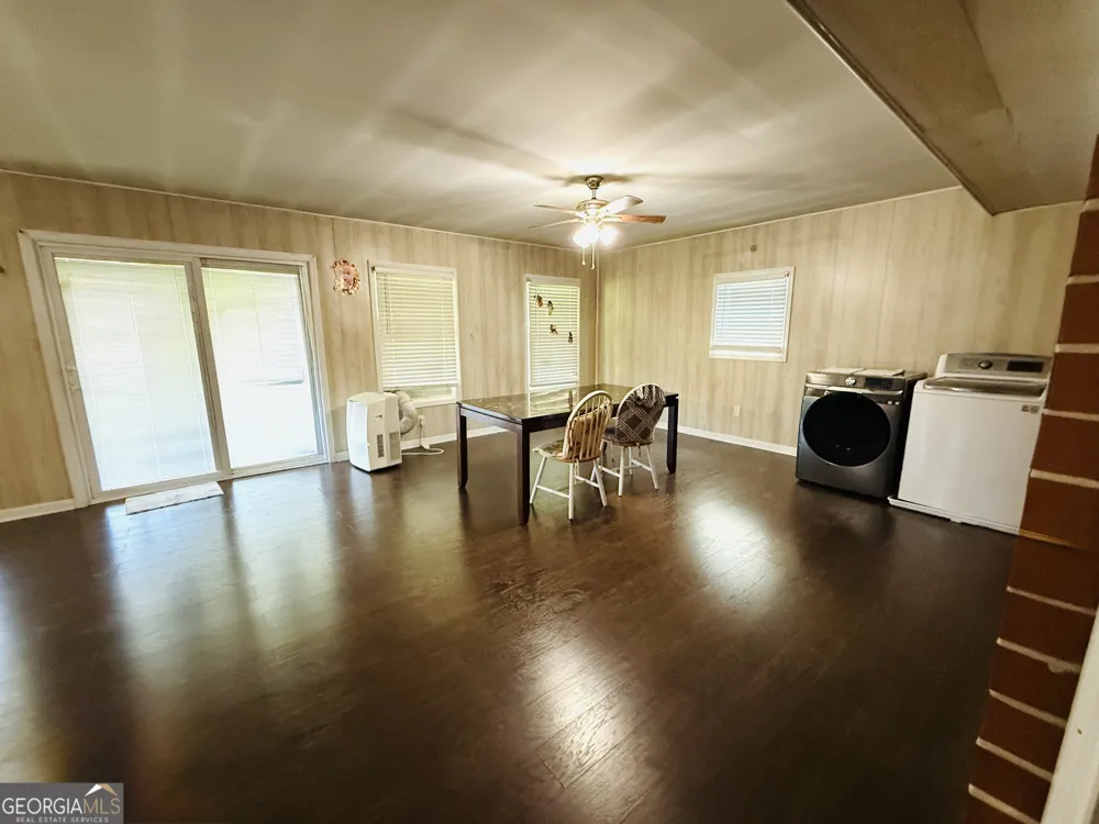 140 Rene LN Cochran, GA 31014