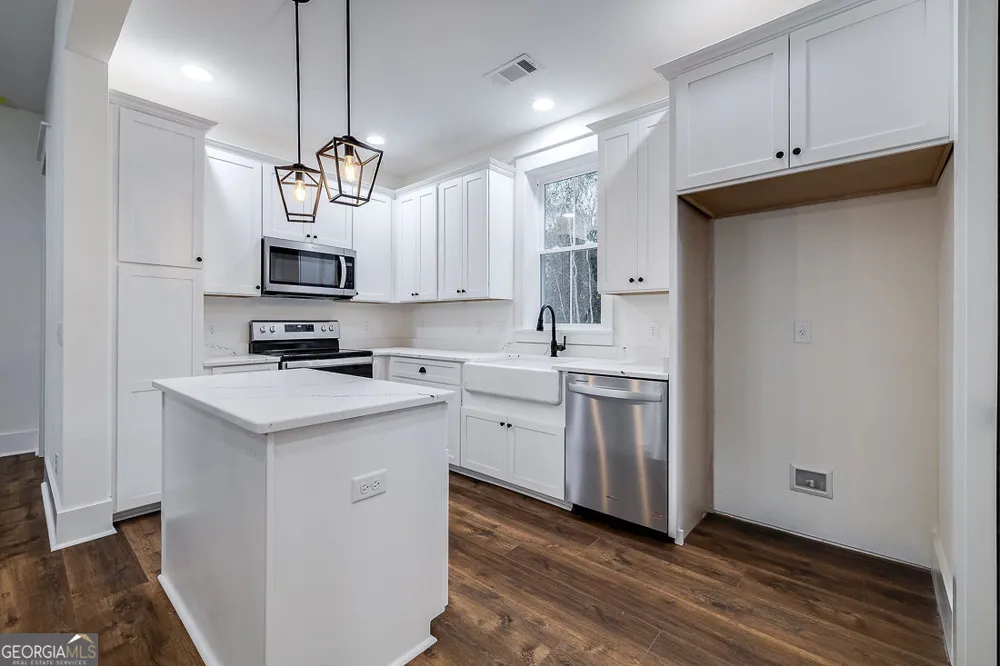 610 N Rogers ST Pooler, GA 31322