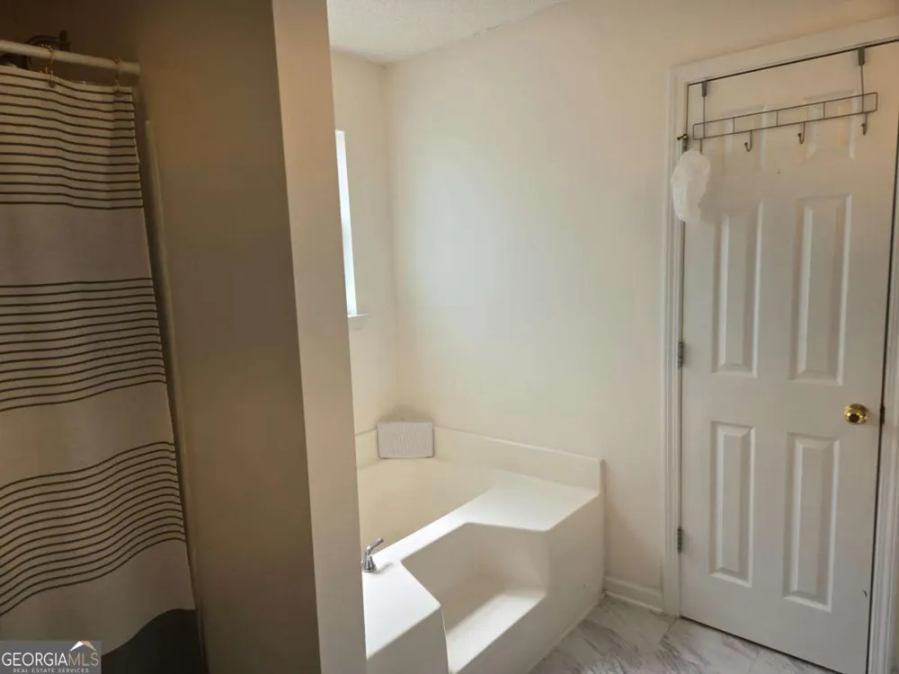 6646 Creek Turn DR Rex, GA 30273