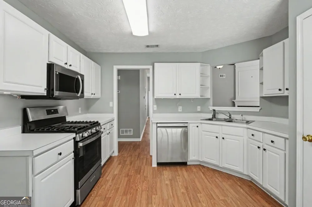 5248 Arbor View LN Sugar Hill, GA 30518