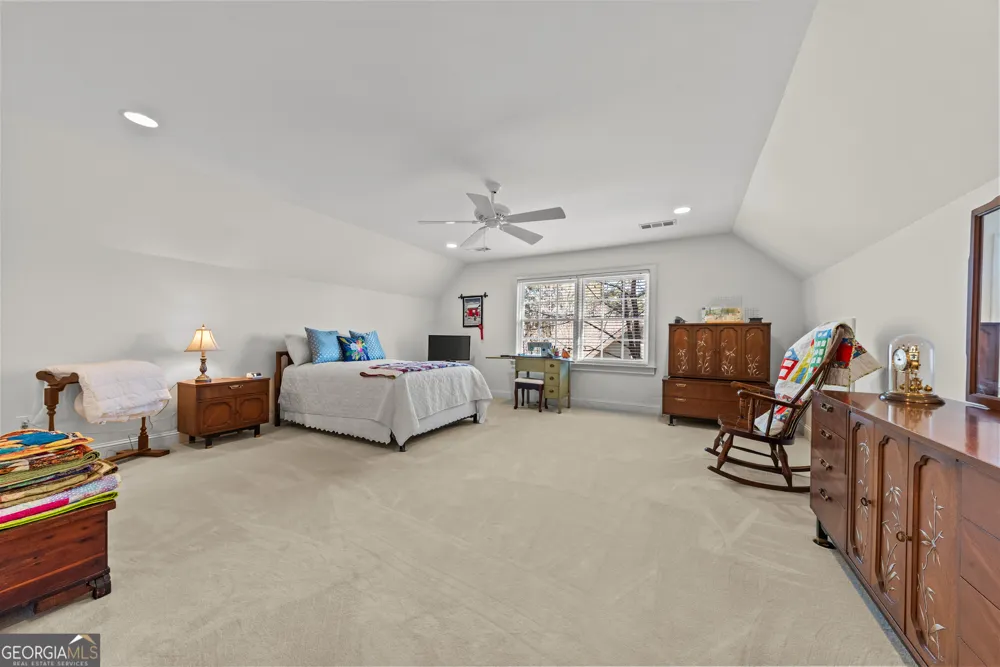 1660 Club DR Greensboro, GA 30642