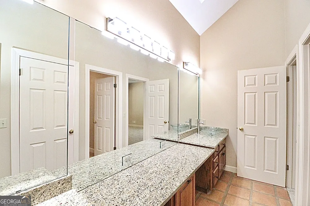 3338 Plantation DR Valdosta, GA 31605