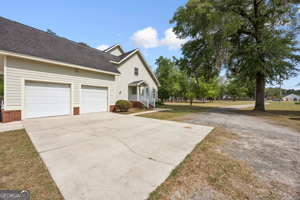315 Martin ST Folkston, GA 31537