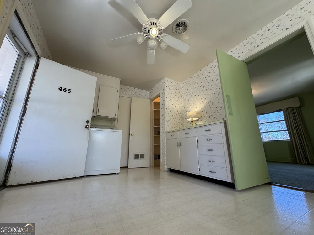 465 Cedar ST Metter, GA 30439
