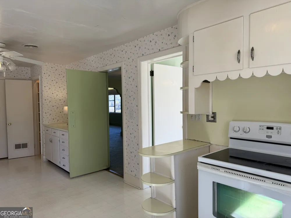 465 Cedar ST Metter, GA 30439