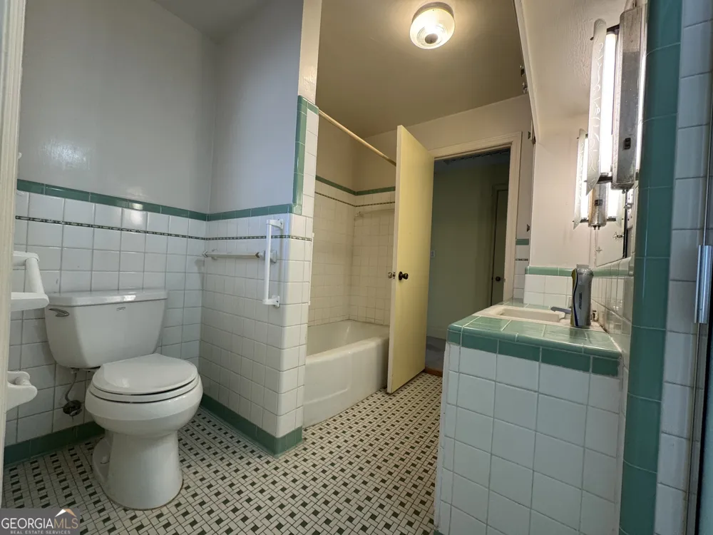 465 Cedar ST Metter, GA 30439