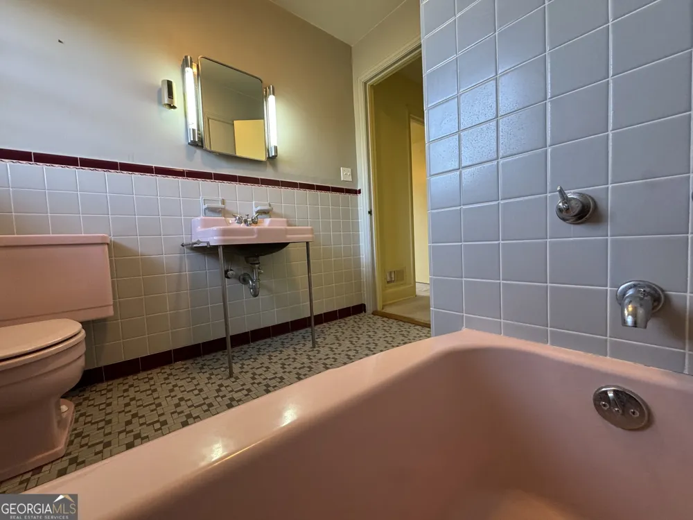 465 Cedar ST Metter, GA 30439