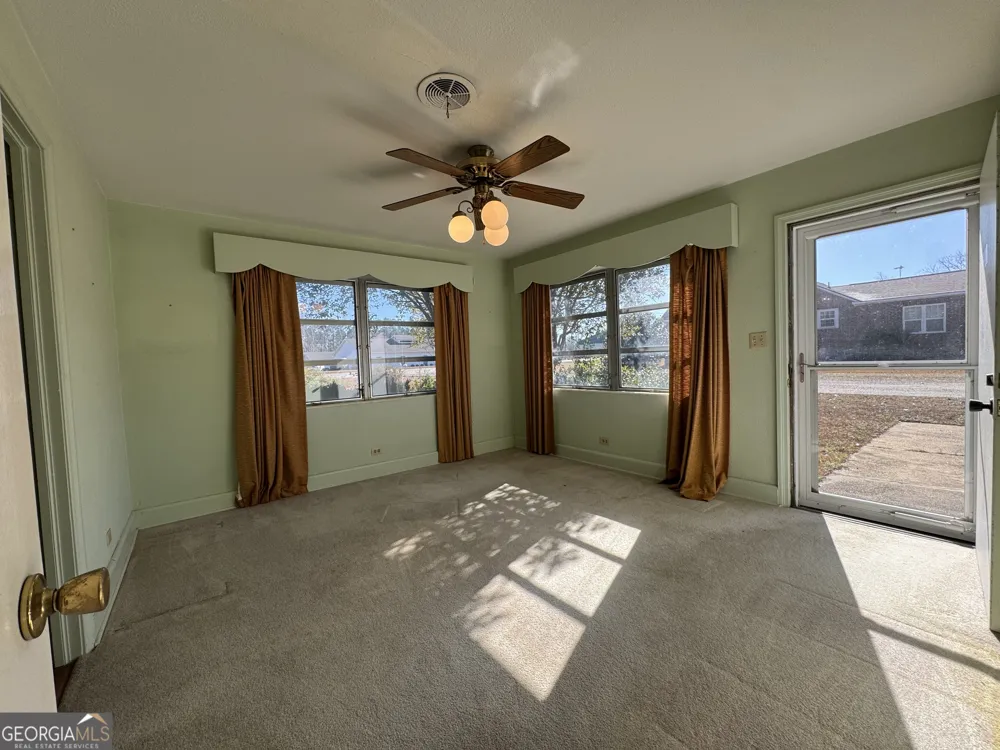 465 Cedar ST Metter, GA 30439