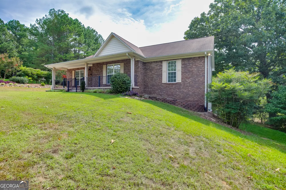 5446 Dahlonega HWY Clermont, GA 30527