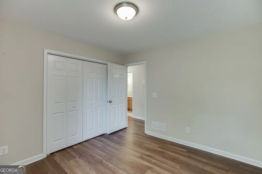 5446 Dahlonega HWY Clermont, GA 30527