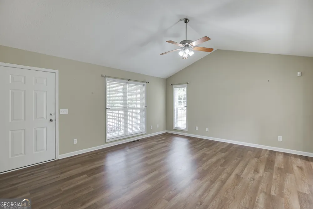 5446 Dahlonega HWY Clermont, GA 30527