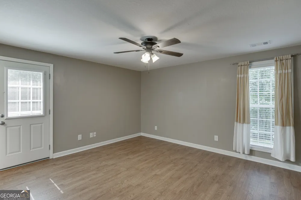 5446 Dahlonega HWY Clermont, GA 30527