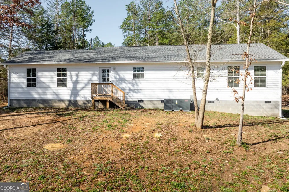 3642 Williams Bridge RD Toccoa, GA 30577