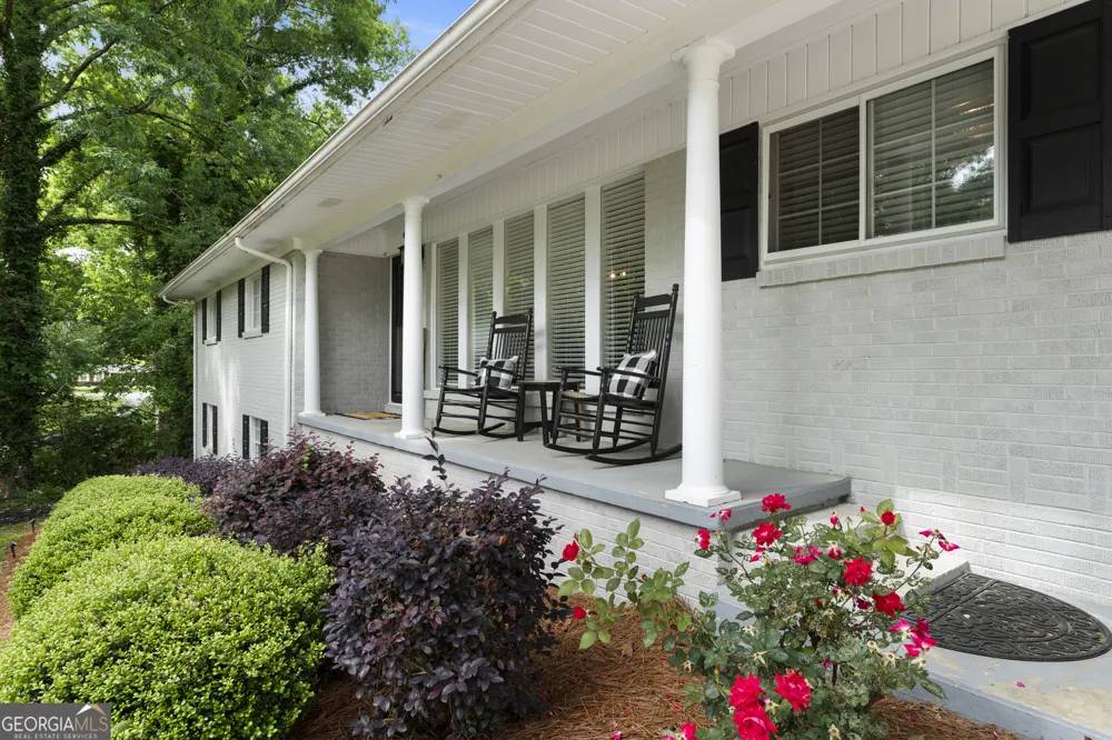 212 Sherwood DR Calhoun, GA 30701