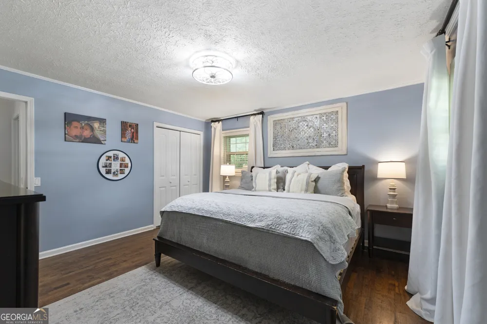 212 Sherwood DR Calhoun, GA 30701