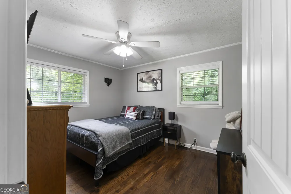 212 Sherwood DR Calhoun, GA 30701
