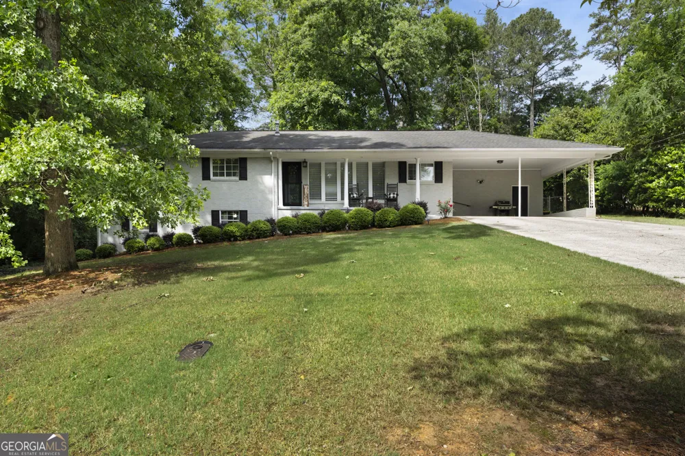 212 Sherwood DR Calhoun, GA 30701