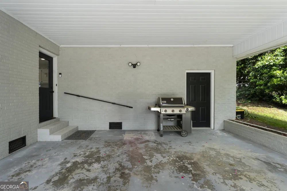 212 Sherwood DR Calhoun, GA 30701
