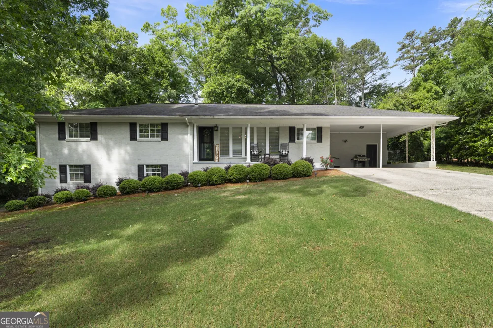 212 Sherwood DR Calhoun, GA 30701
