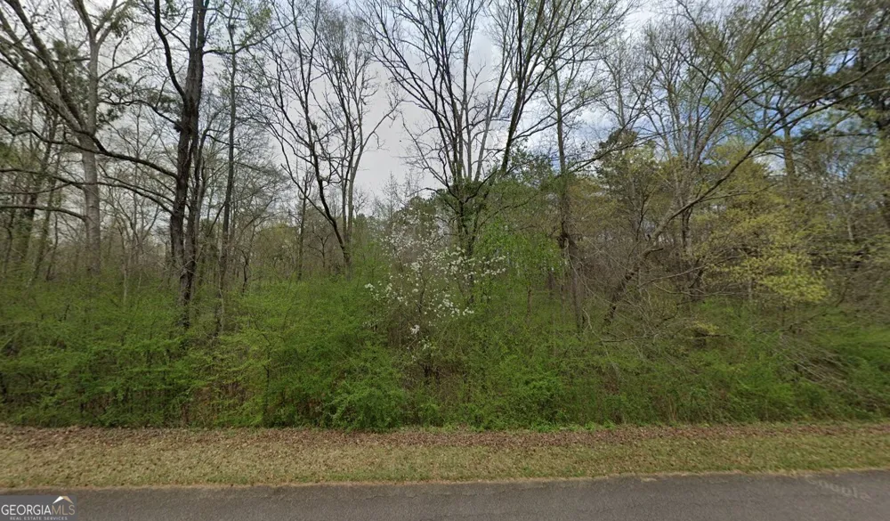 40 Riverbend DR LaGrange, GA 30240