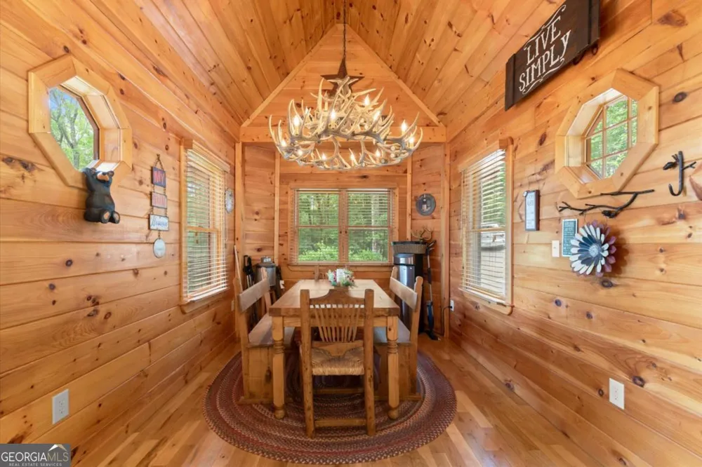 98 Aries LN Blue Ridge, GA 30513