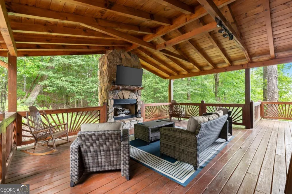98 Aries LN Blue Ridge, GA 30513