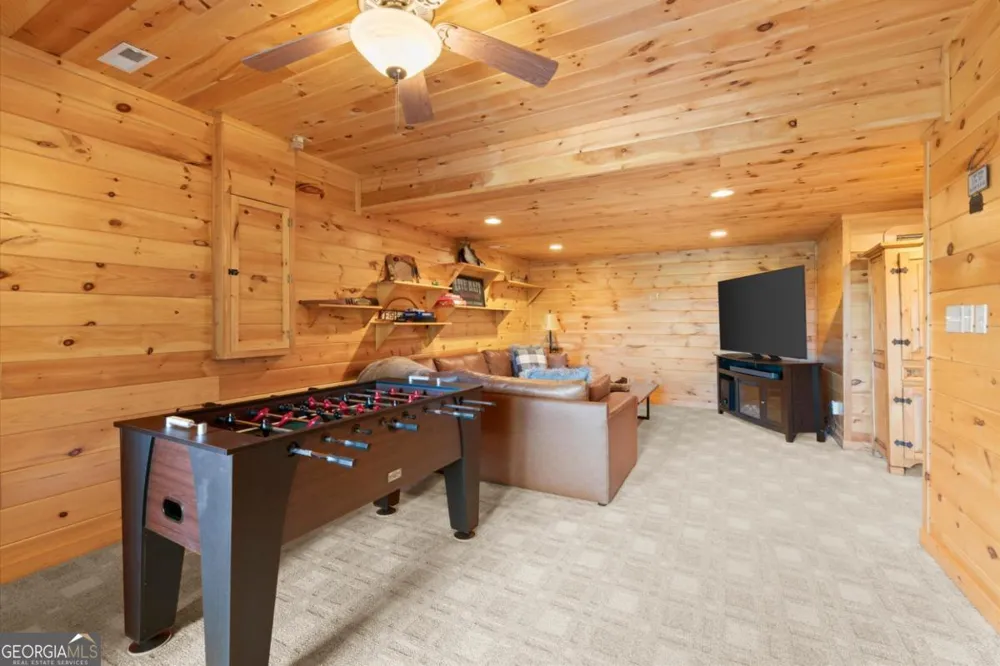 98 Aries LN Blue Ridge, GA 30513