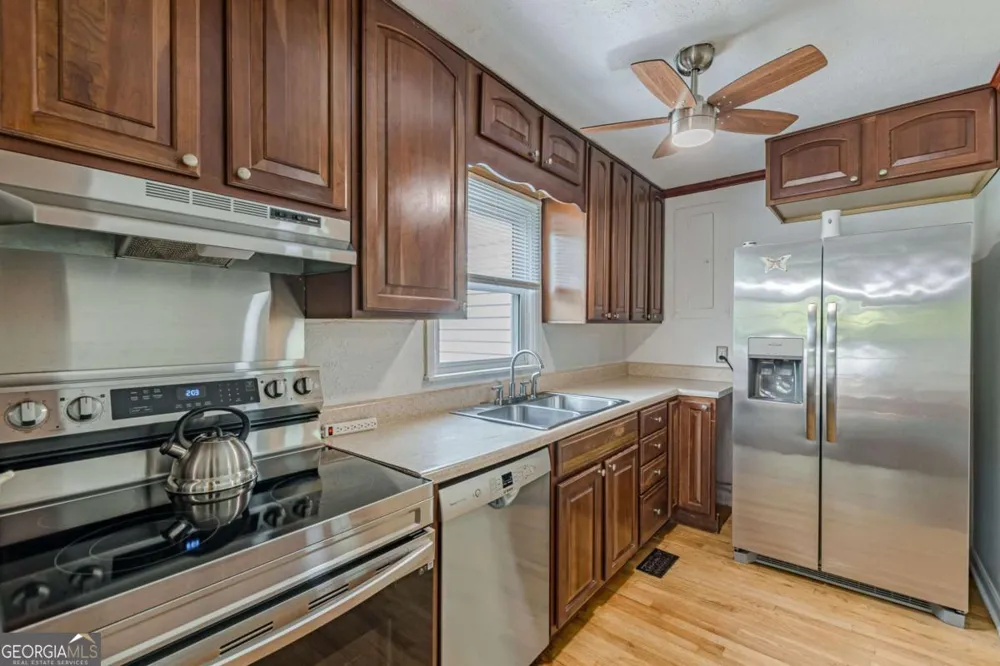 496 Radar DR Hapeville, GA 30354