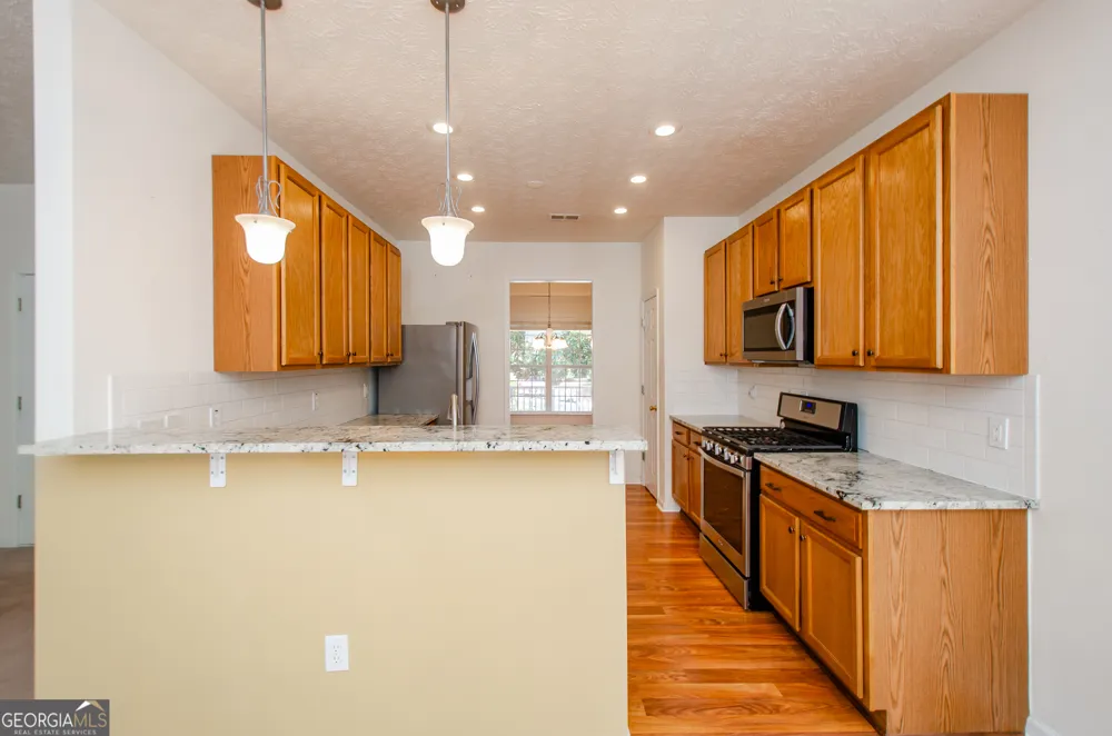 926 Mill Creek AVE Canton, GA 30115