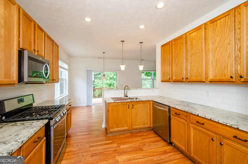 926 Mill Creek AVE Canton, GA 30115