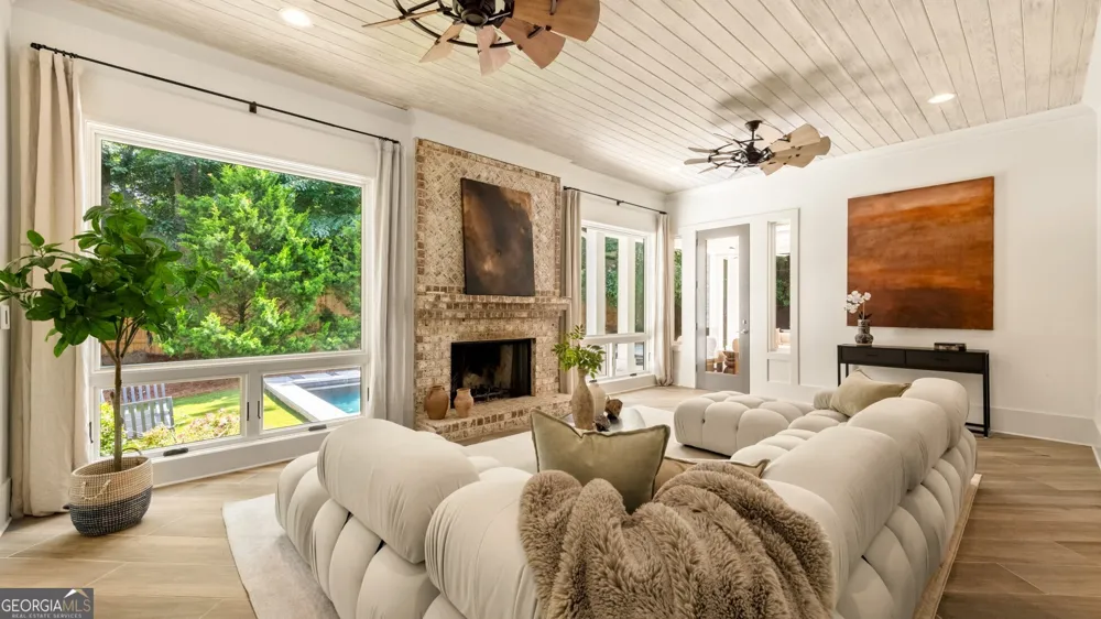 723 Glenairy CT Sandy Springs, GA 30328