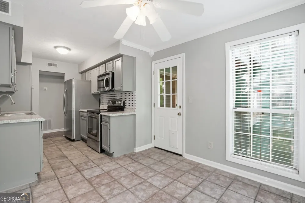 704 Glenleaf DR Peachtree Corners, GA 30092