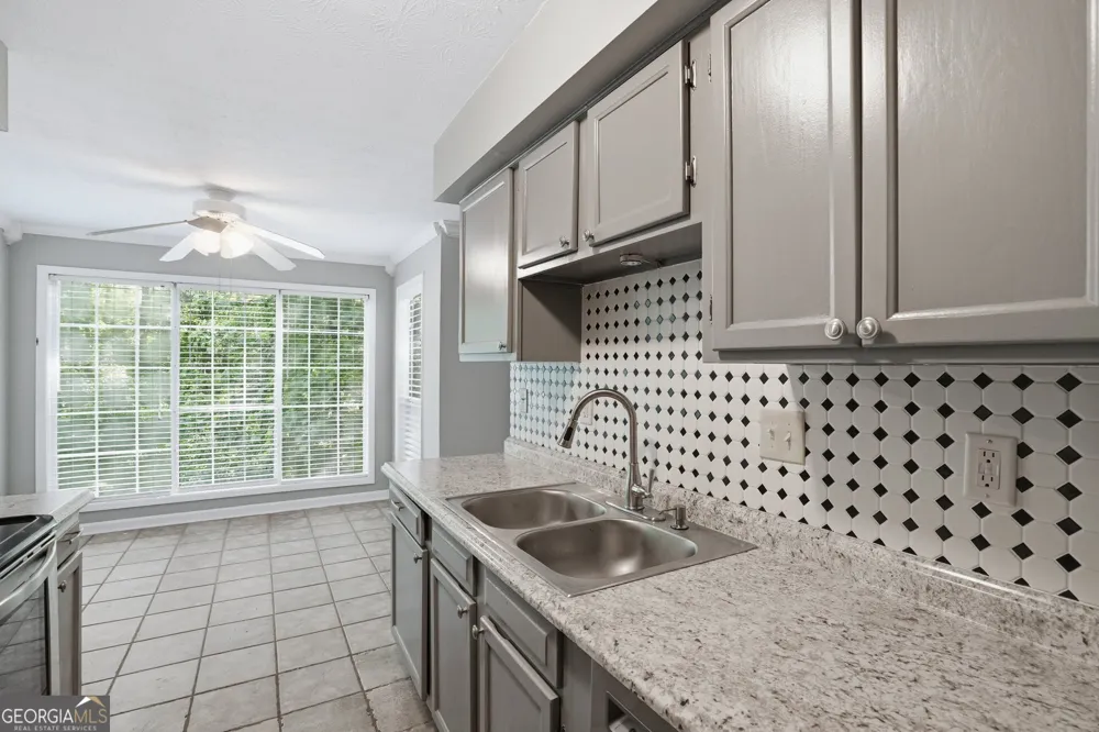704 Glenleaf DR Peachtree Corners, GA 30092