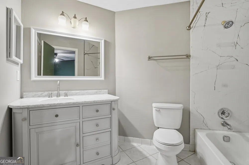 704 Glenleaf DR Peachtree Corners, GA 30092