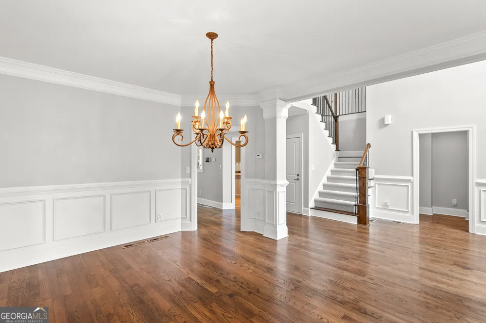 302 Beech Tree HOLW Sugar Hill, GA 30518
