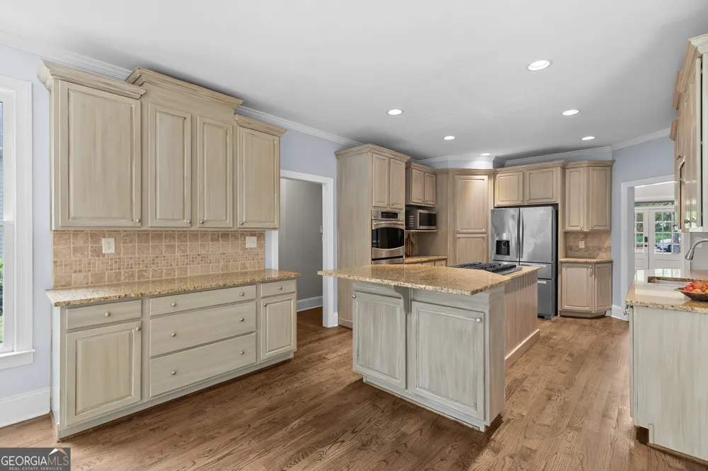 302 Beech Tree HOLW Sugar Hill, GA 30518