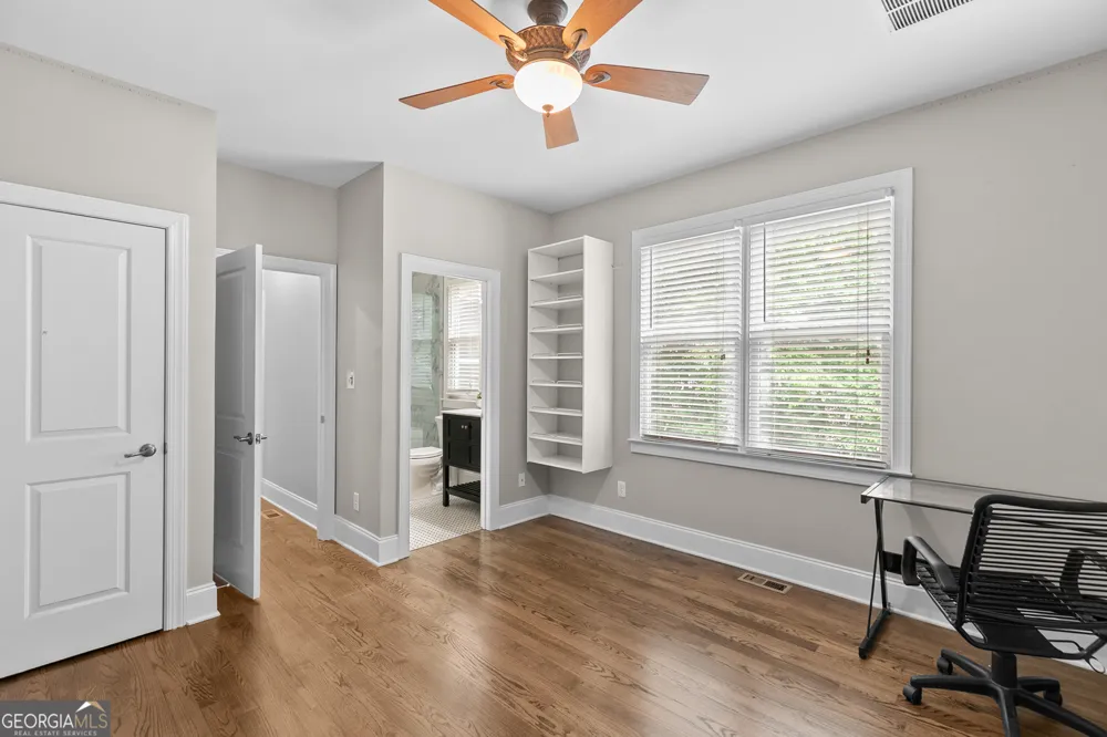 302 Beech Tree HOLW Sugar Hill, GA 30518