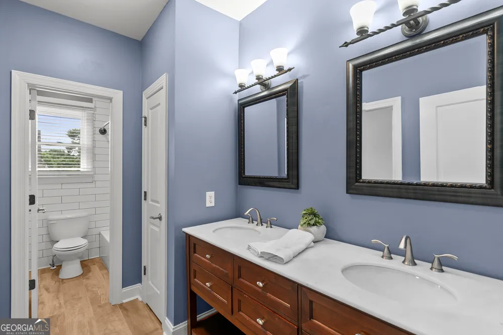 302 Beech Tree HOLW Sugar Hill, GA 30518