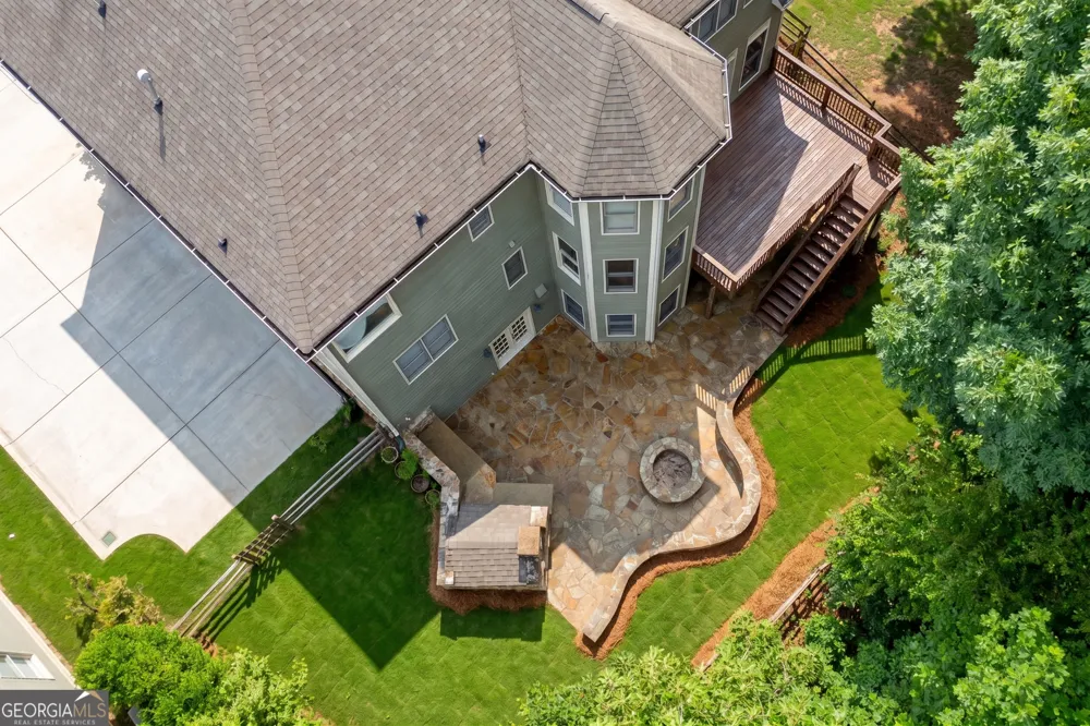 302 Beech Tree HOLW Sugar Hill, GA 30518
