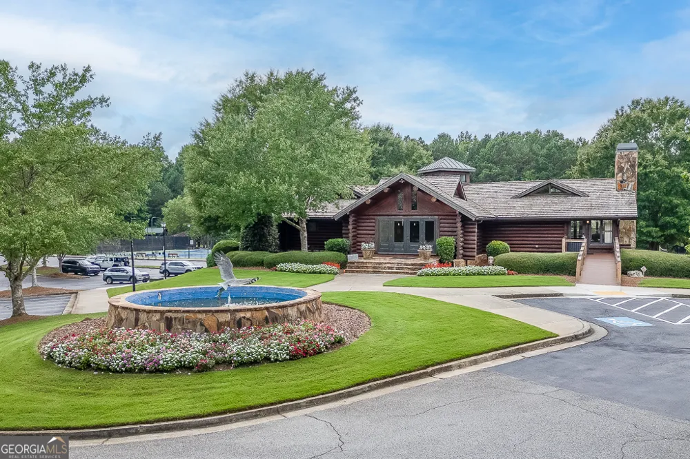 302 Beech Tree HOLW Sugar Hill, GA 30518