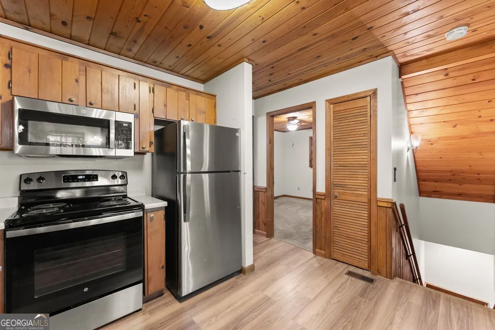 218 Hester Gap RD Cleveland, GA 30528