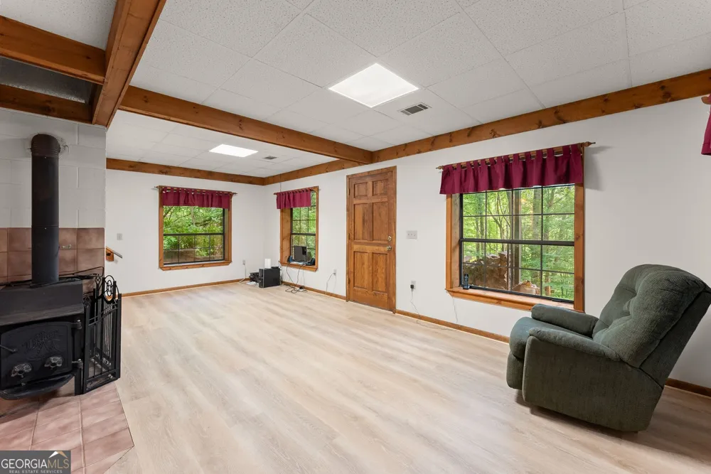 218 Hester Gap RD Cleveland, GA 30528