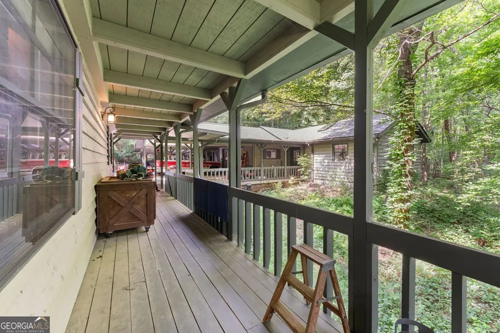218 Hester Gap RD Cleveland, GA 30528
