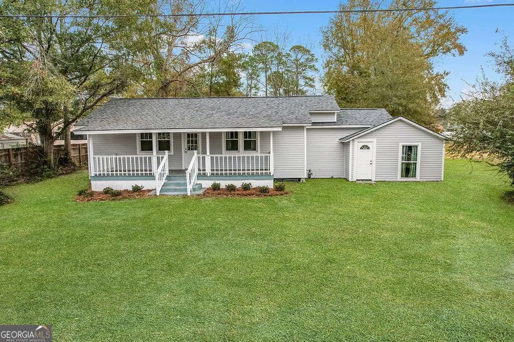 373 S Main ST Pembroke, GA 31321