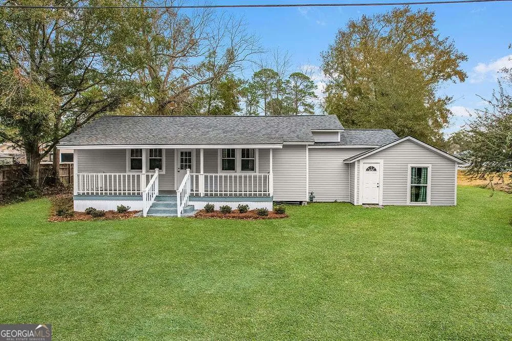373 S Main ST Pembroke, GA 31321