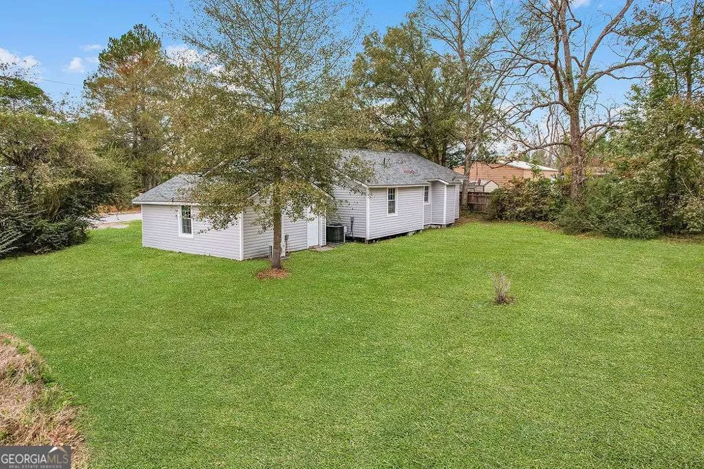 373 S Main ST Pembroke, GA 31321