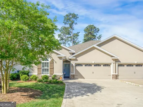 106 Brookshire CT